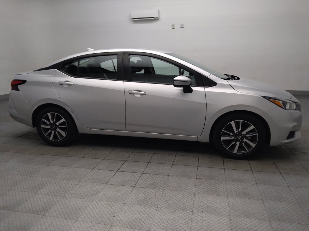 Used 2021 Nissan Versa SV FWD image 11