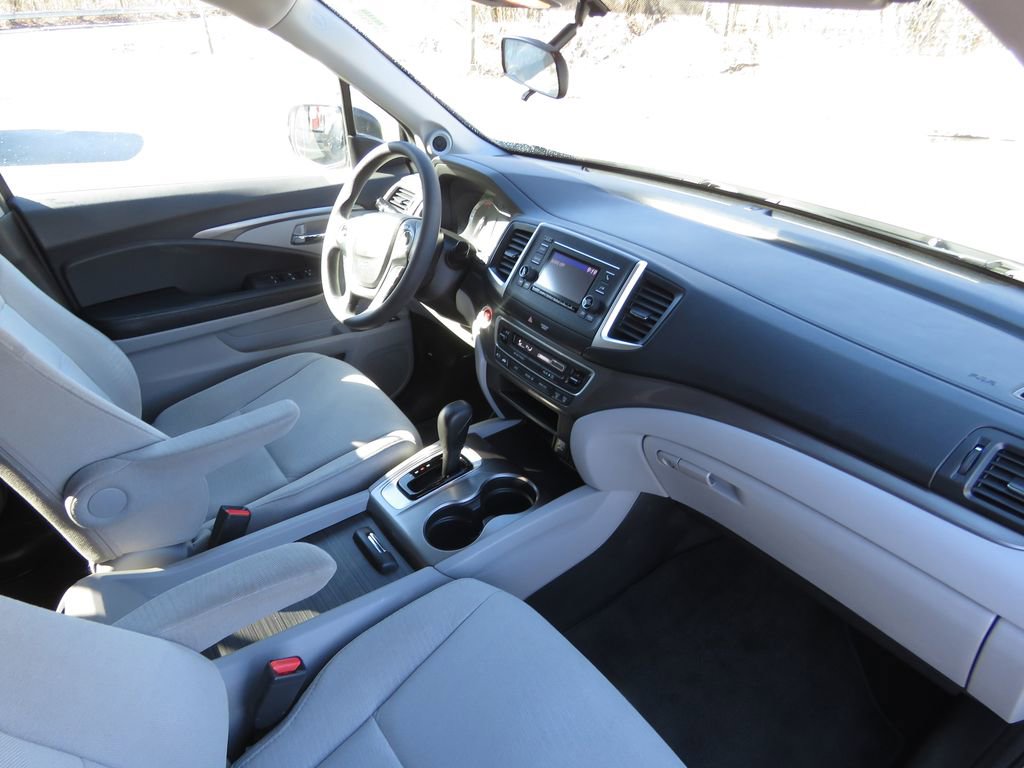 Used 2016 Honda Pilot LX image 14