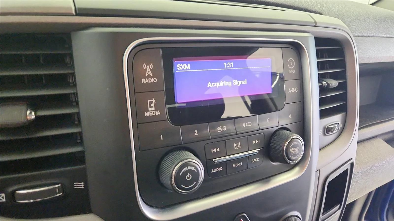 Used 2015 RAM 1500 Express AWD/4WD image 27