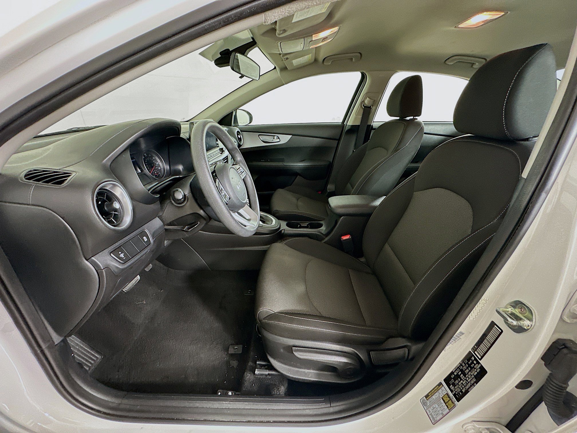 Used 2023 Kia Forte LXS image 13