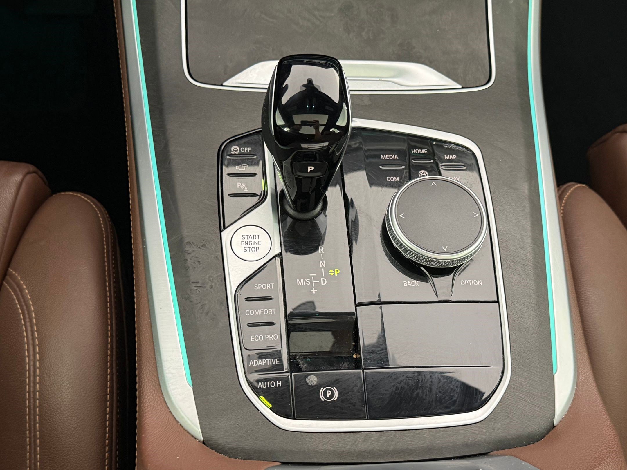 Used 2022 BMW X5 sDrive40i w/ M Sport Package image 17