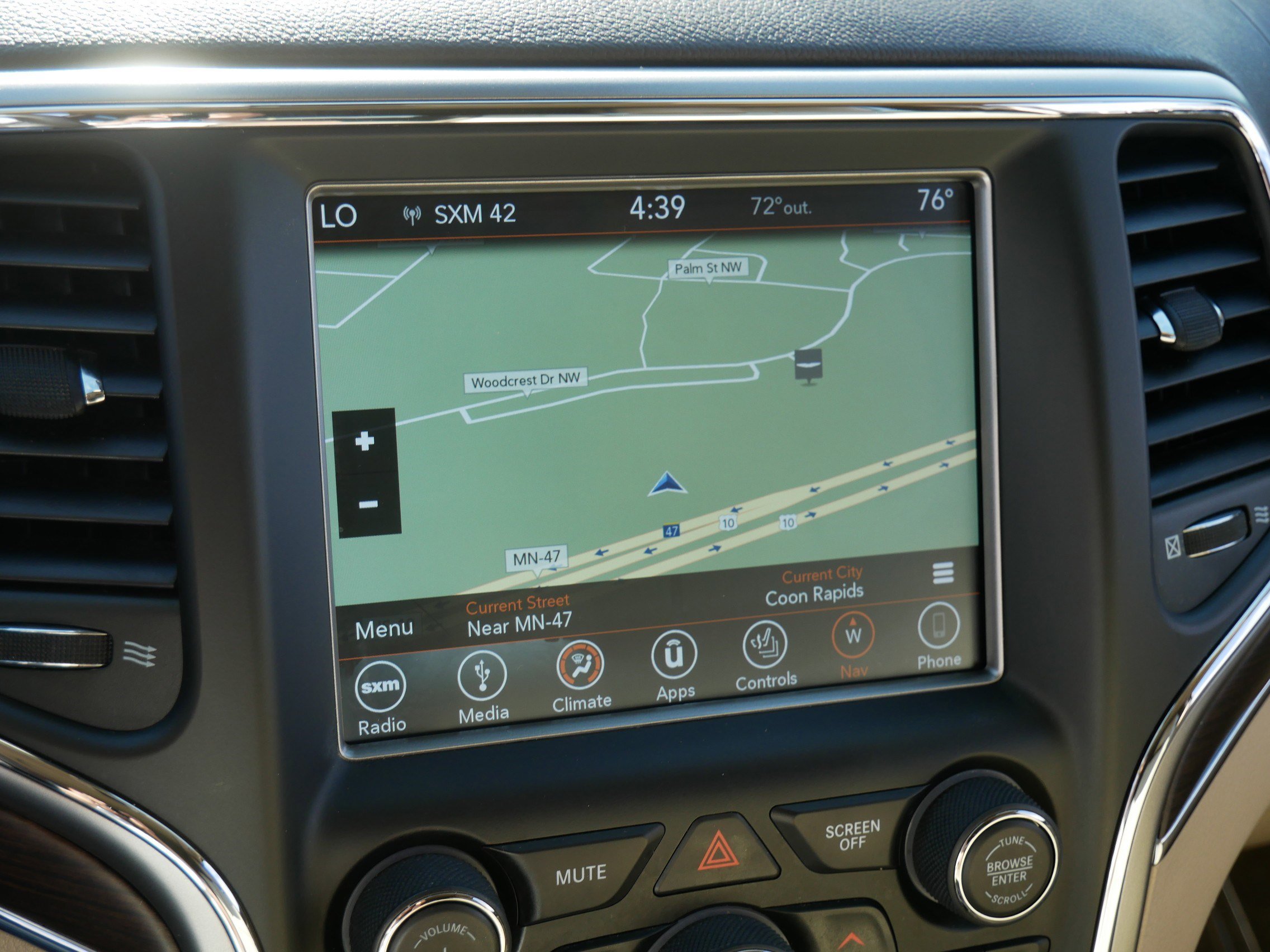 Used 2018 Jeep Grand Cherokee Overland AWD/4WD image 22