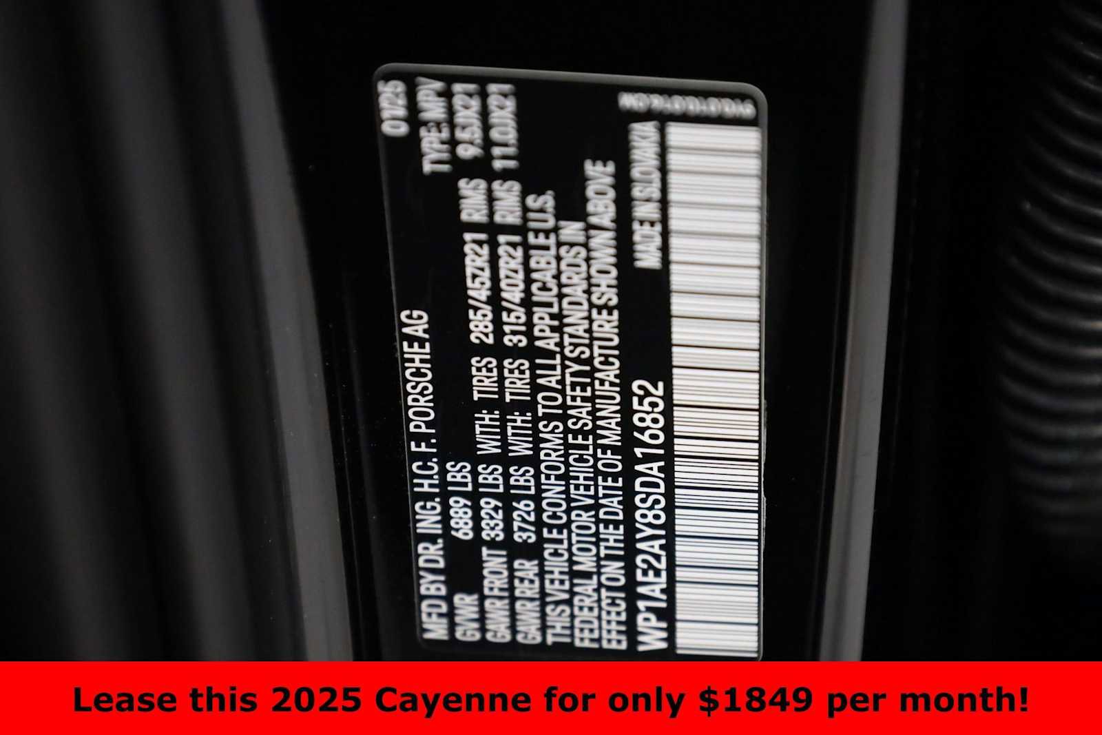 Certified 2025 Porsche Cayenne E-Hybrid image 44