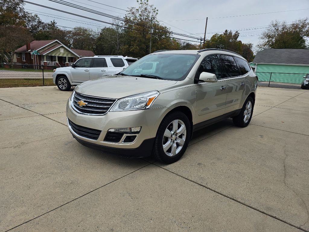 Used 2016 Chevrolet Traverse LT w/ Style and Technology Package image 7