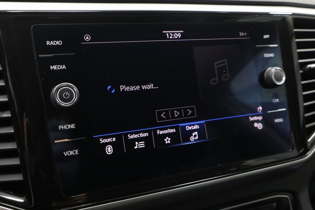 Used 2022 Volkswagen Atlas SE image 28