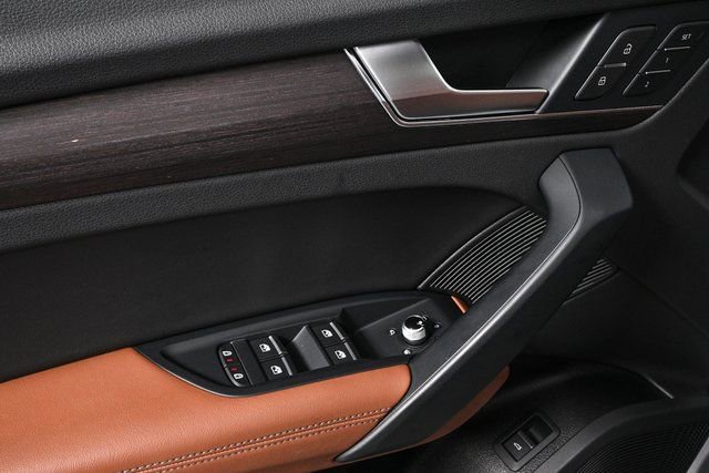 Used 2022 Audi Q5 2.0T Premium Plus image 6