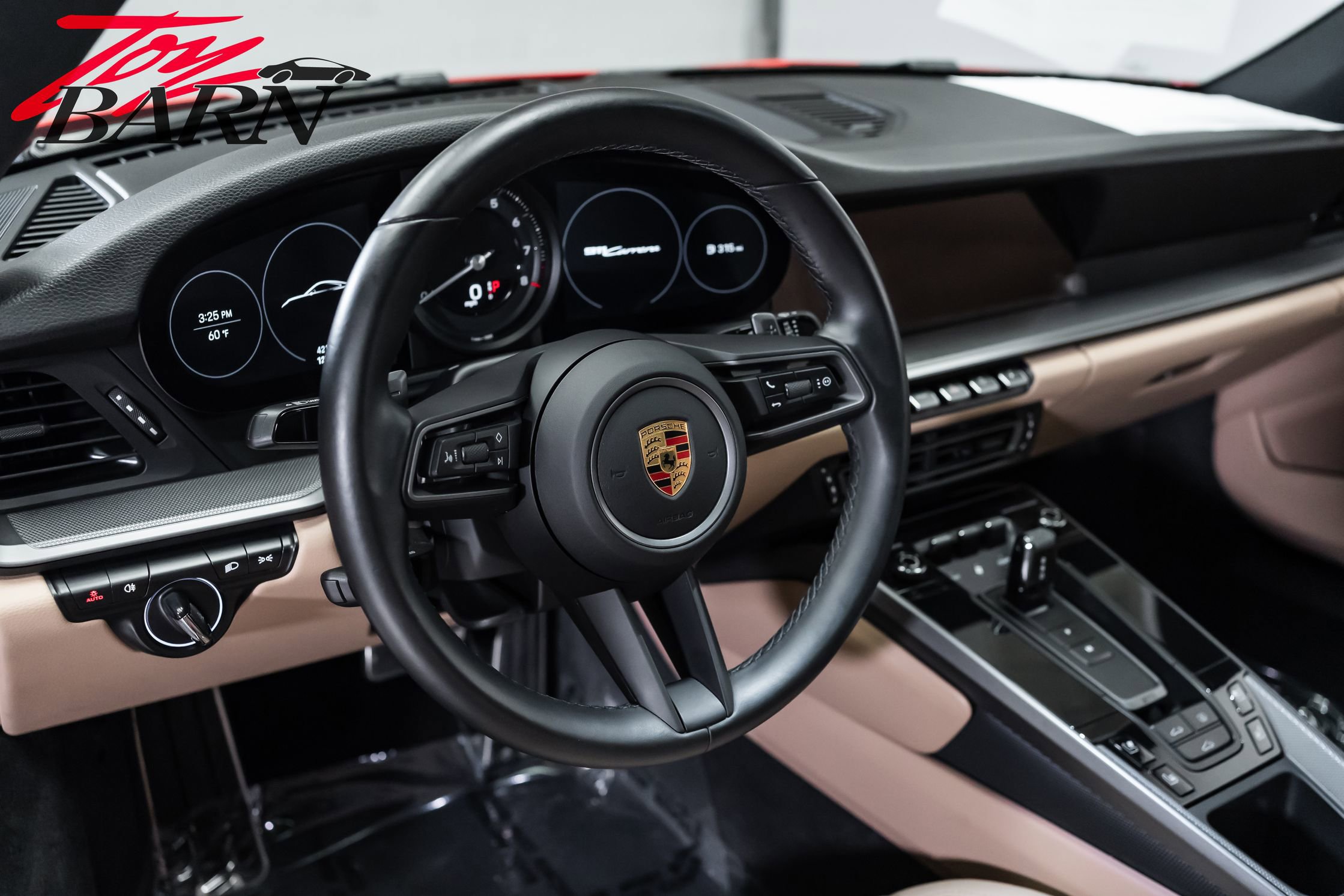 Used 2022 Porsche 911 Carrera RWD image 25