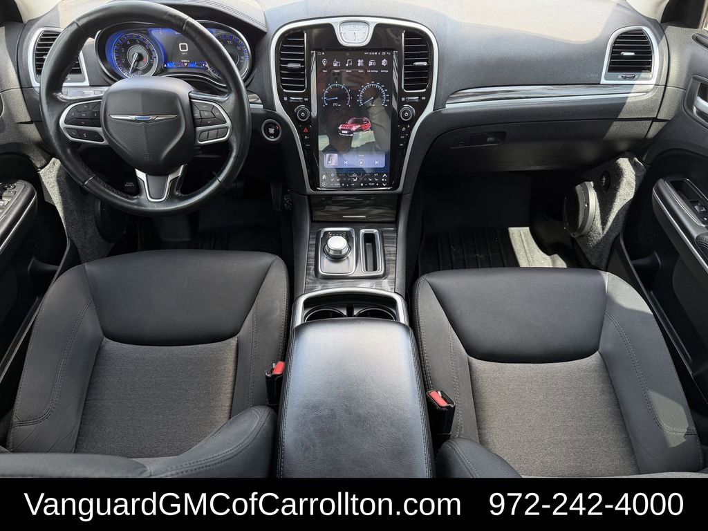 Used 2019 Chrysler 300 Touring w/ Sport Appearance Package RWD image 11
