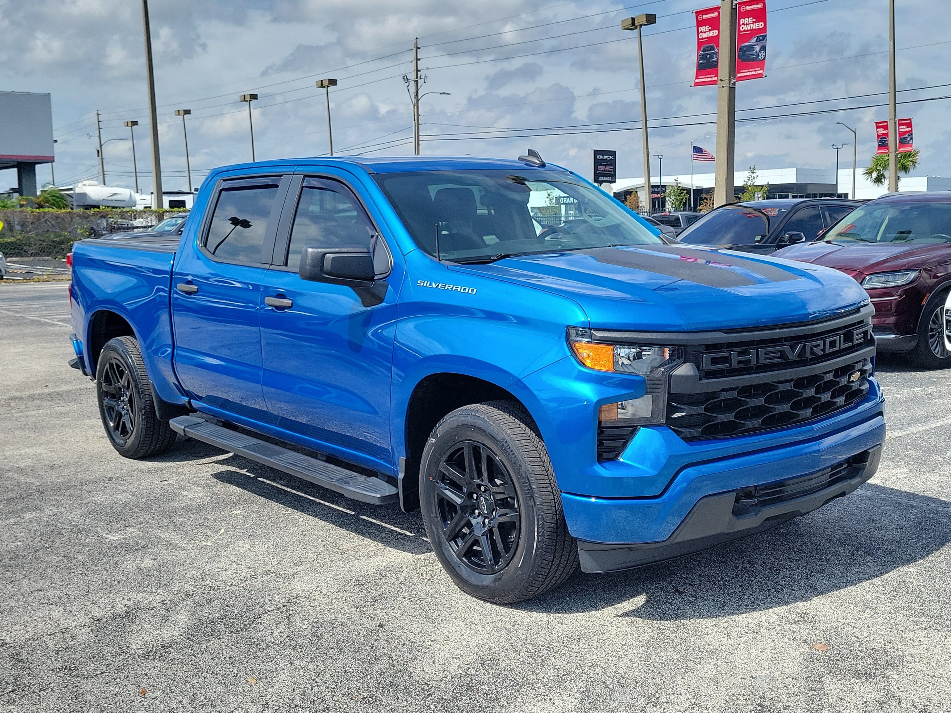 Used 2023 Chevrolet Silverado 1500 Custom RWD image 3