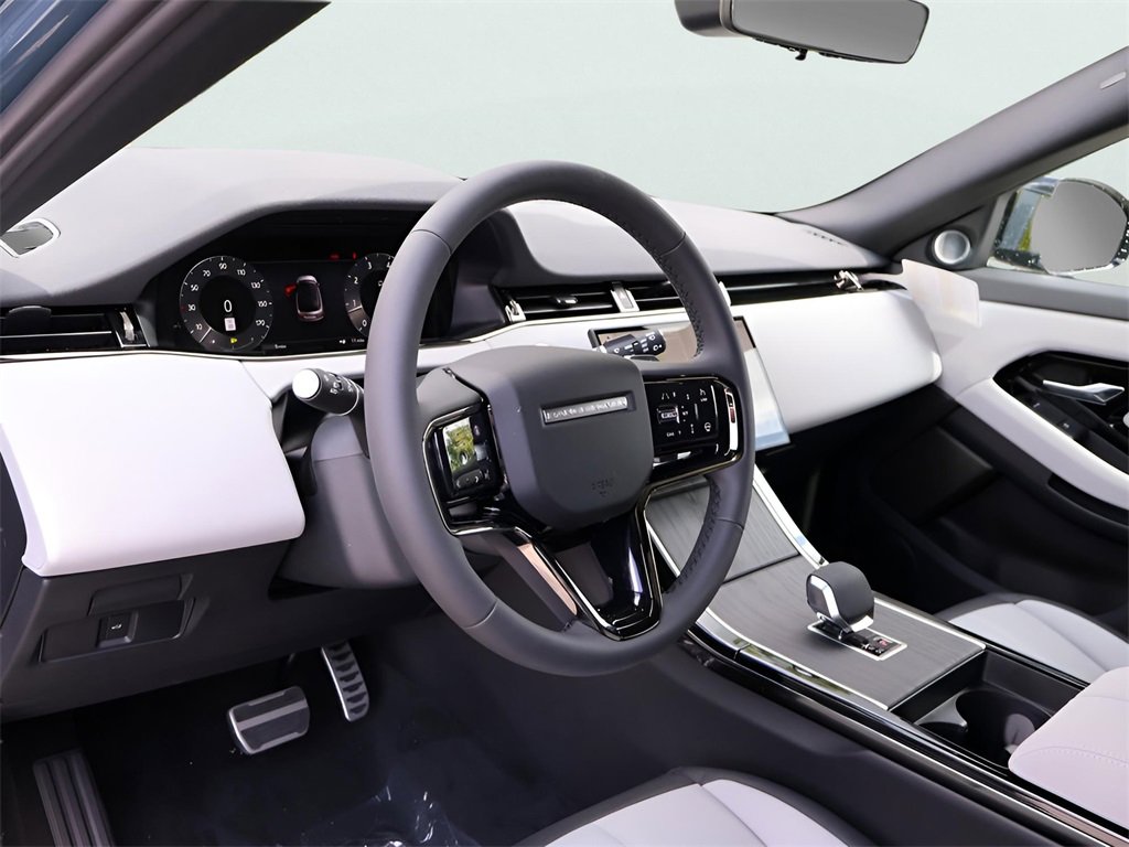 New 2026 Land Rover Range Rover Evoque Dynamic SE image 18