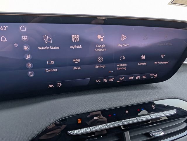 Used 2025 Buick Enclave Preferred image 18