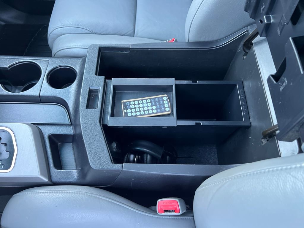 Used 2014 Toyota Sequoia Limited image 23