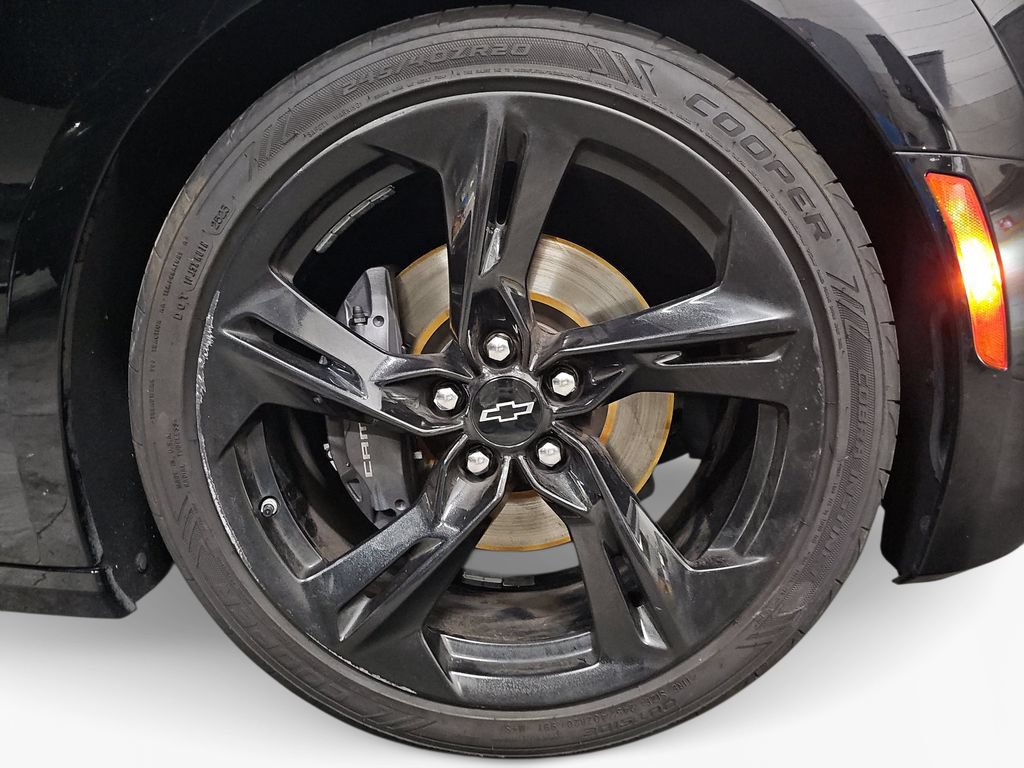 Used 2020 Chevrolet Camaro SS RWD image 21