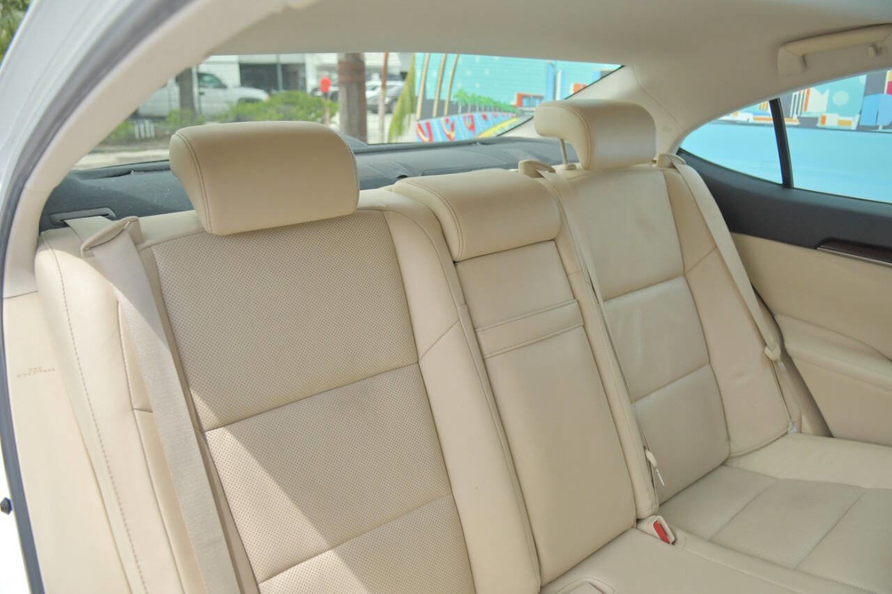 Used 2013 Lexus ES 350 w/ Luxury Pkg FWD image 35