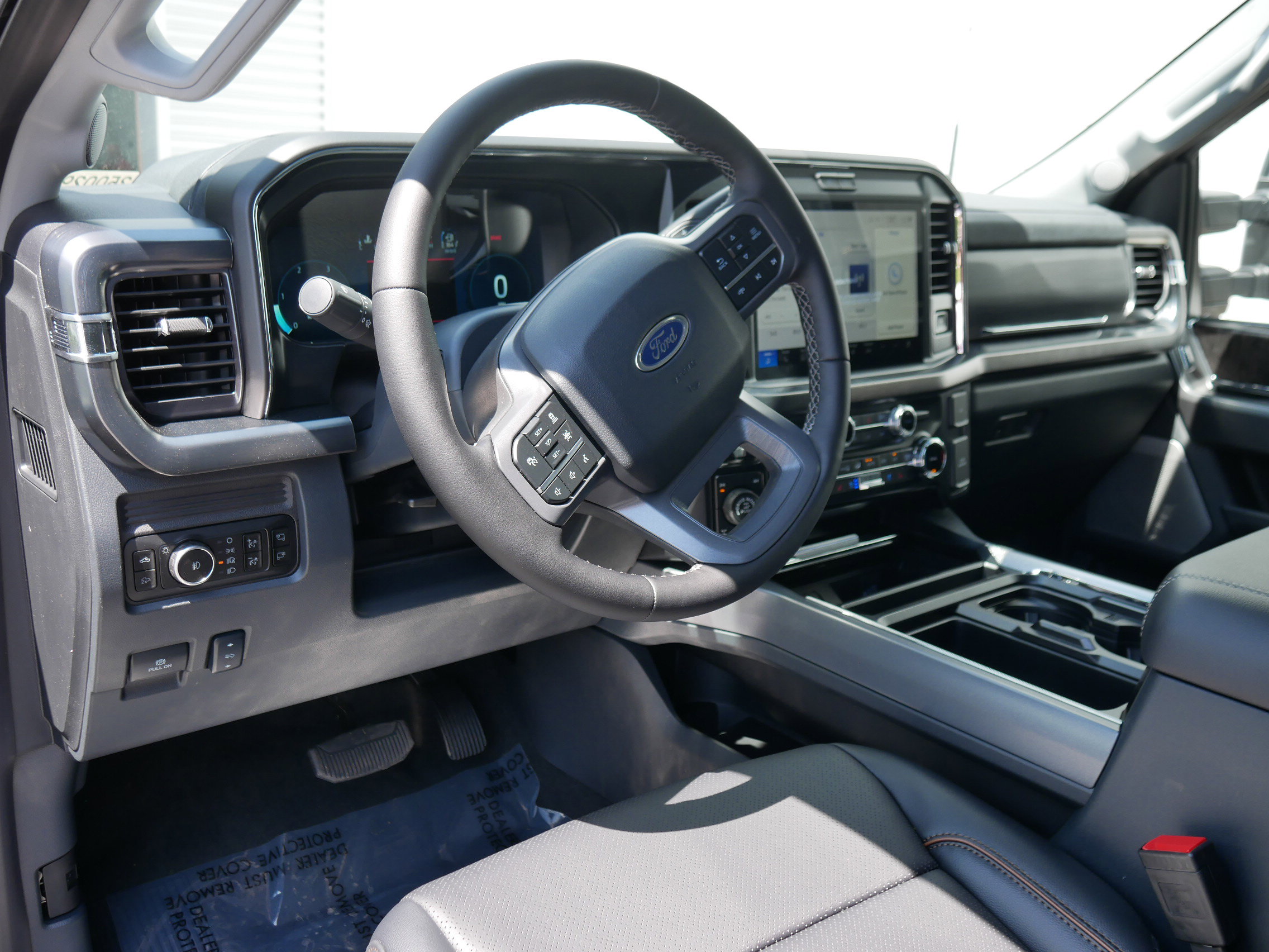 New 2025 Ford F350 Lariat w/ Lariat Ultimate Package image 4