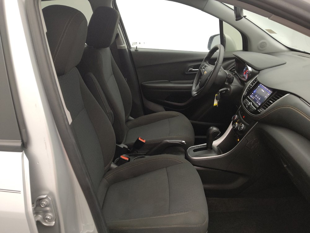 Used 2022 Chevrolet Trax LS w/ Tint and Cruise Package FWD image 21