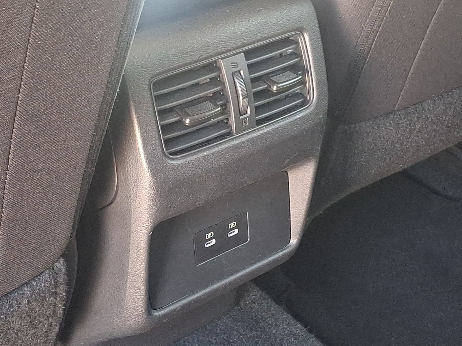 Used 2024 Nissan Rogue SV AWD/4WD image 21