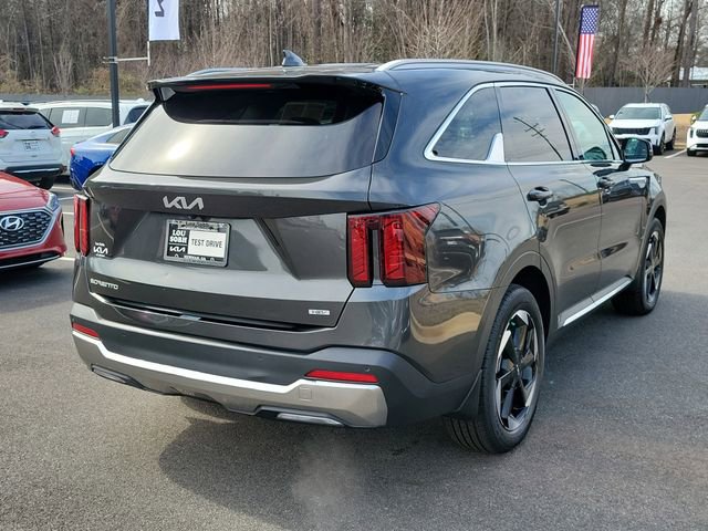 Used 2025 Kia Sorento EX image 4