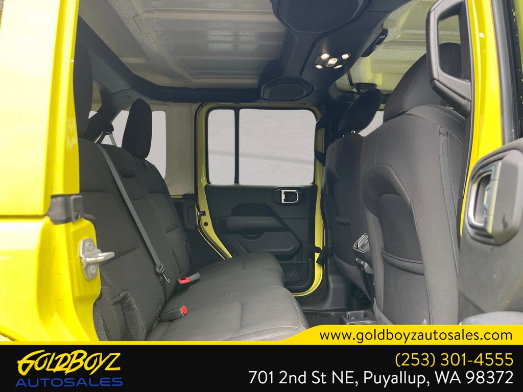 Used 2023 Jeep Wrangler Sahara AWD/4WD image 14