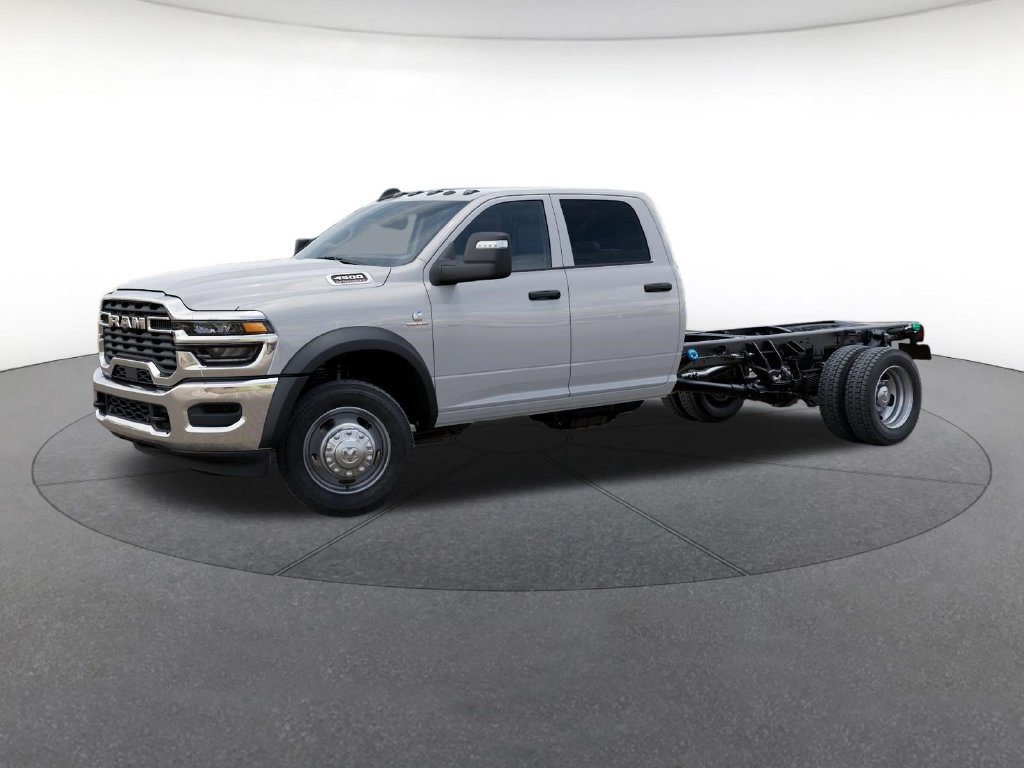 New 2026 RAM 4500 Tradesman w/ Chrome Appearance Group AWD/4WD image 2