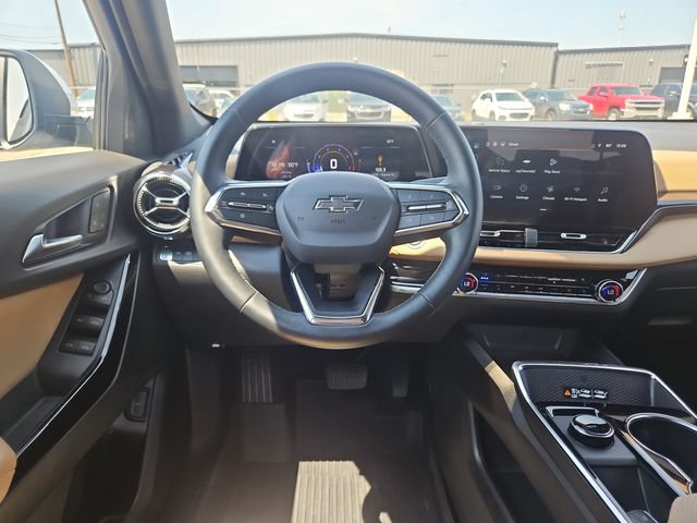 Used 2026 Chevrolet Equinox ACTIV w/ Convenience Package III AWD/4WD image 14