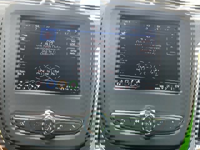 Used 2024 Chevrolet Equinox LT image 29