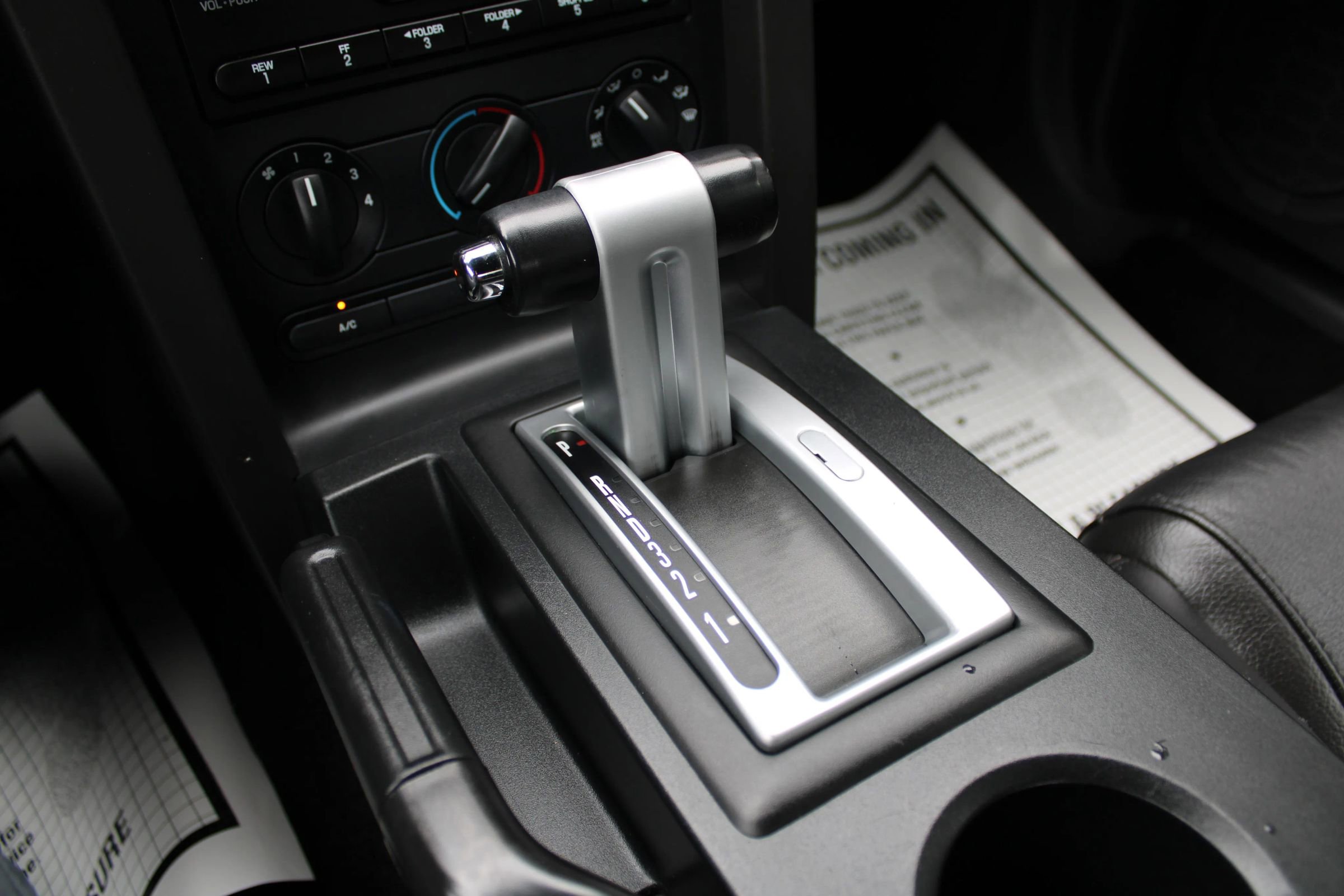 Used 2006 Ford Mustang GT image 18