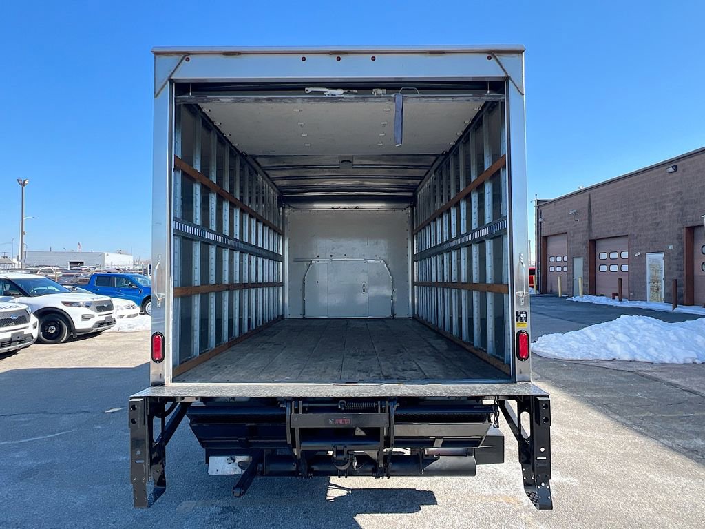 Used 2024 Ford E-450 and Econoline 450 Super Duty w/ Power Windows & Locks Group image 25