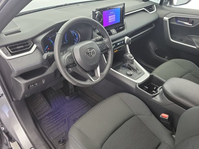 Used 2025 Toyota RAV4 SE AWD/4WD image 19