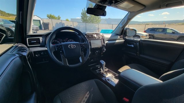 Used 2024 Toyota 4Runner TRD Off-Road image 12