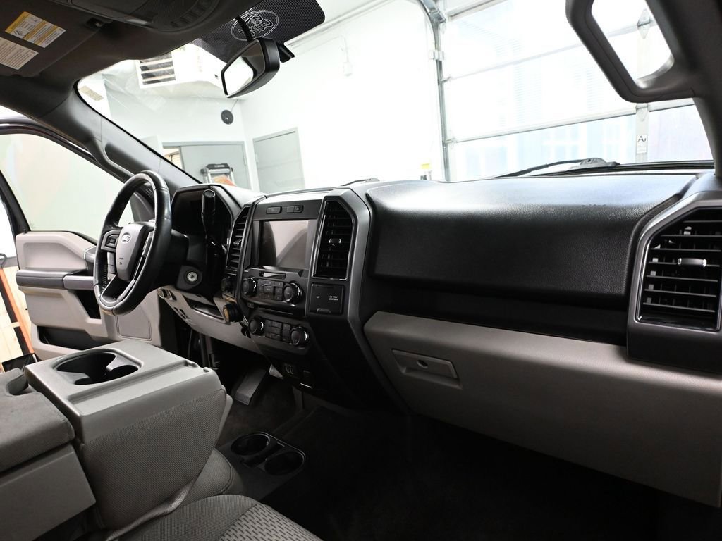 Used 2018 Ford F150 XLT w/ Equipment Group 302A Luxury image 50