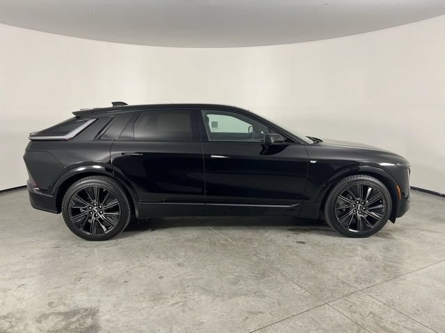 Used 2025 Cadillac Lyriq Sport w/ Nappa Leather Package AWD/4WD image 9