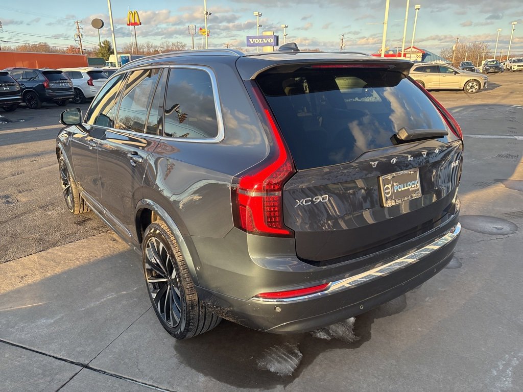 Certified 2025 Volvo XC90 B6 Plus image 9