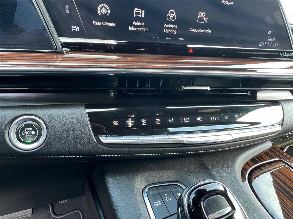 Used 2023 Cadillac Escalade ESV Premium Luxury AWD/4WD image 23