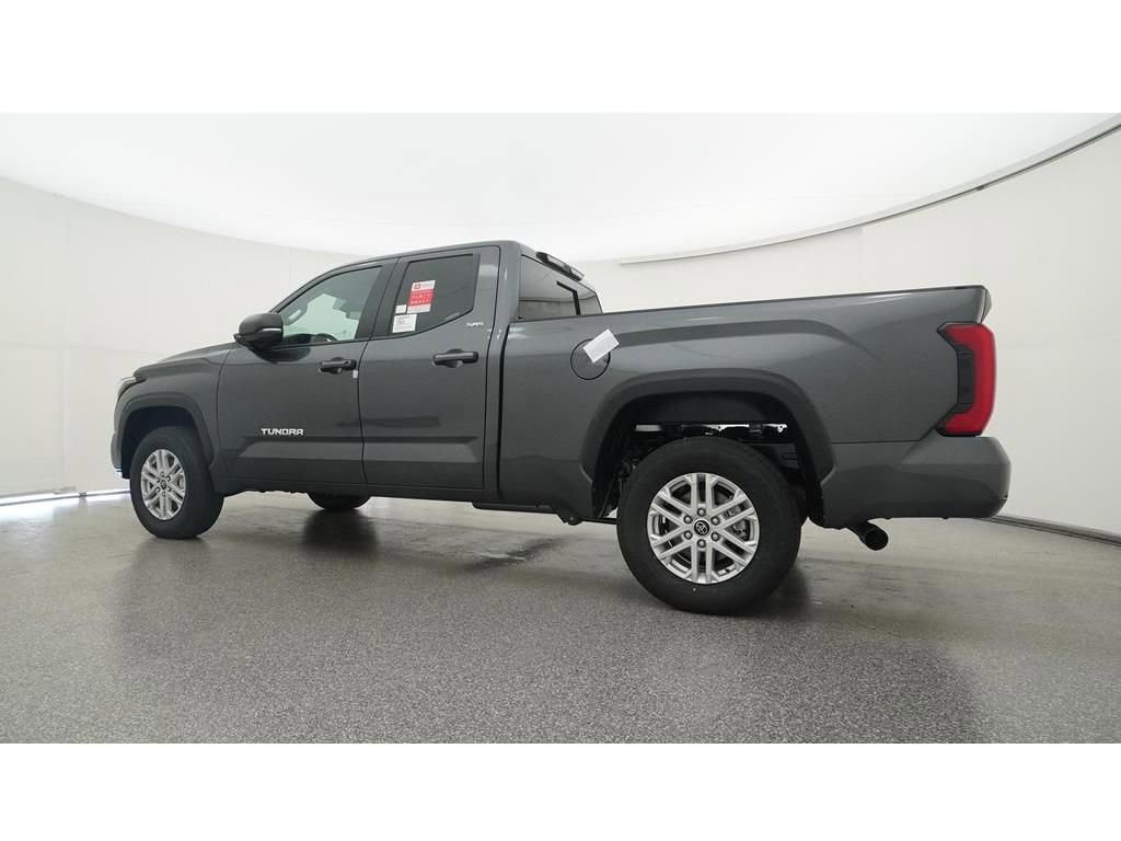 Used 2024 Toyota Tundra SR5 w/ SR5 Premium Package AWD/4WD image 21