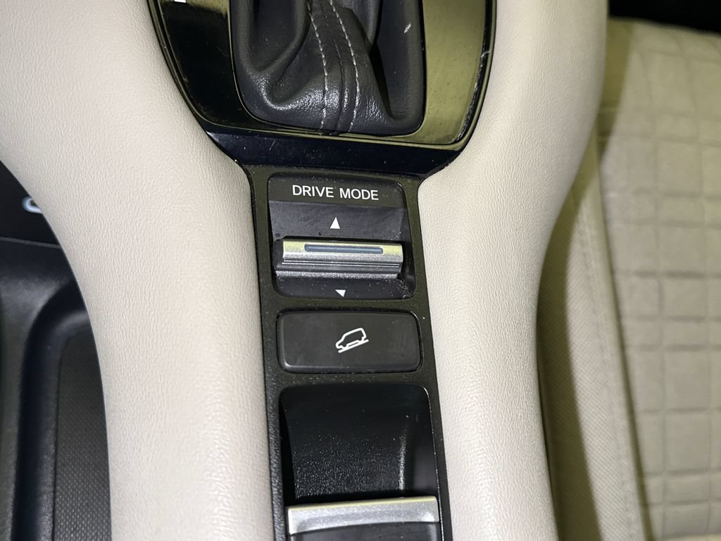 Certified 2024 Honda HR-V LX image 27