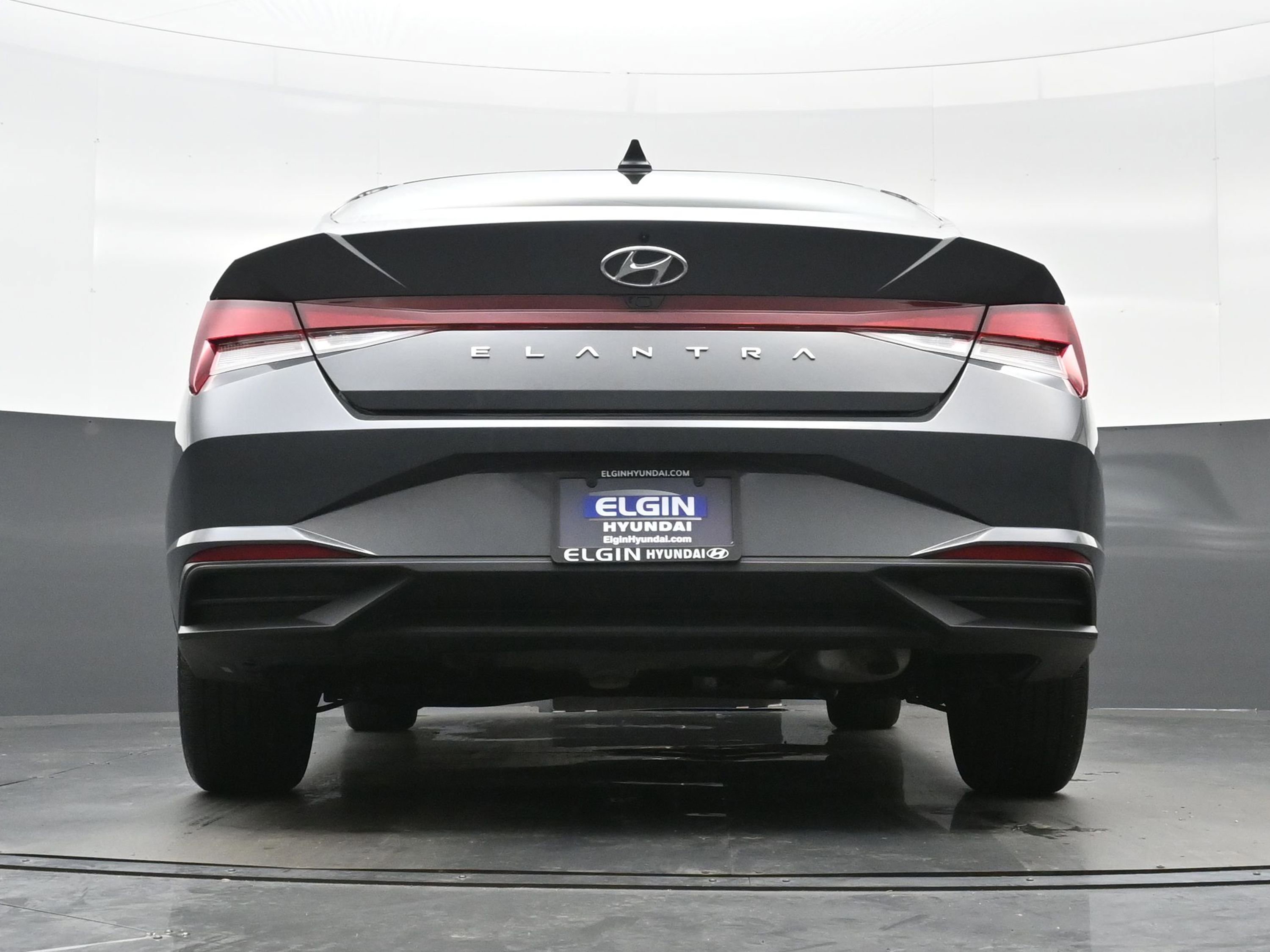 Used 2023 Hyundai Elantra SEL image 29