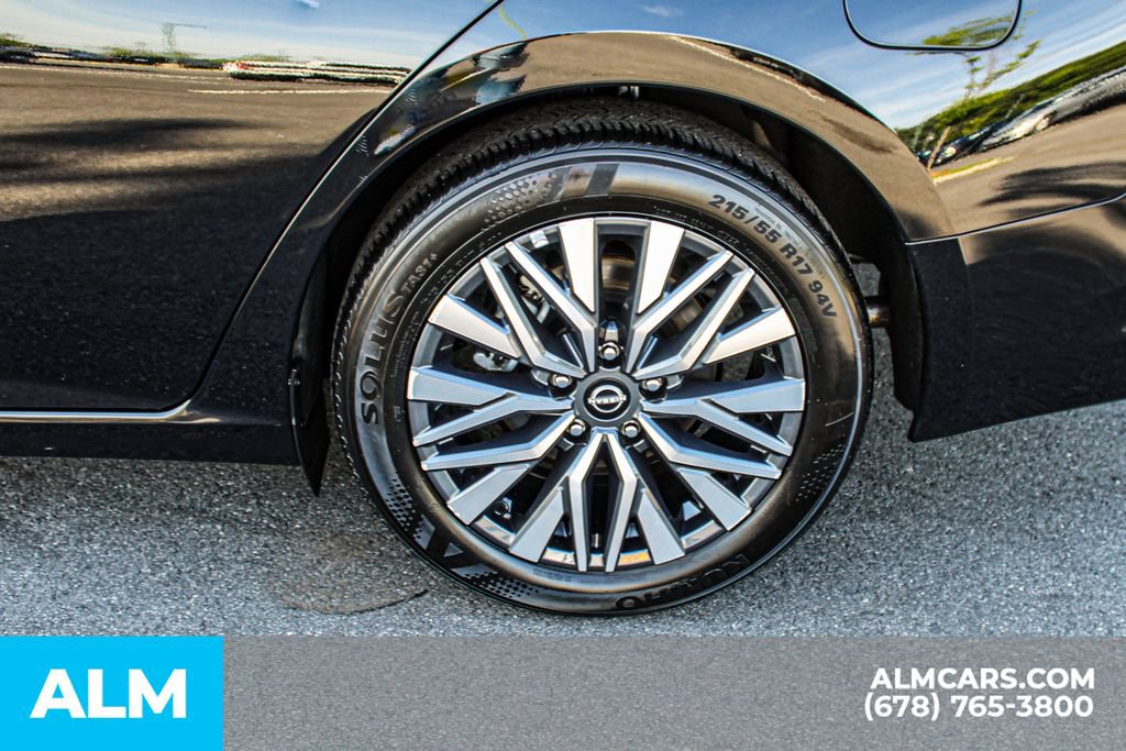 Used 2025 Nissan Altima 2.5 SV FWD image 16