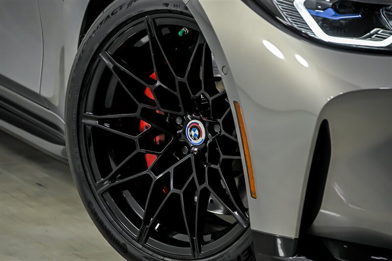 Used 2022 BMW M3 Competition w/ M Carbon Exterior Package AWD/4WD image 4