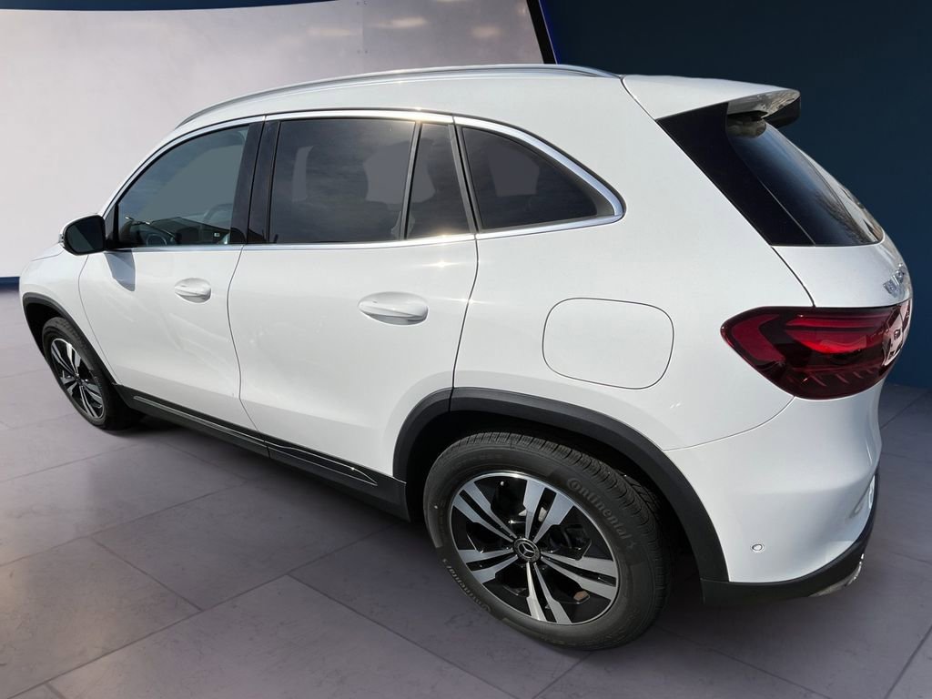 Certified 2026 Mercedes-Benz GLA 250 4MATIC image 2