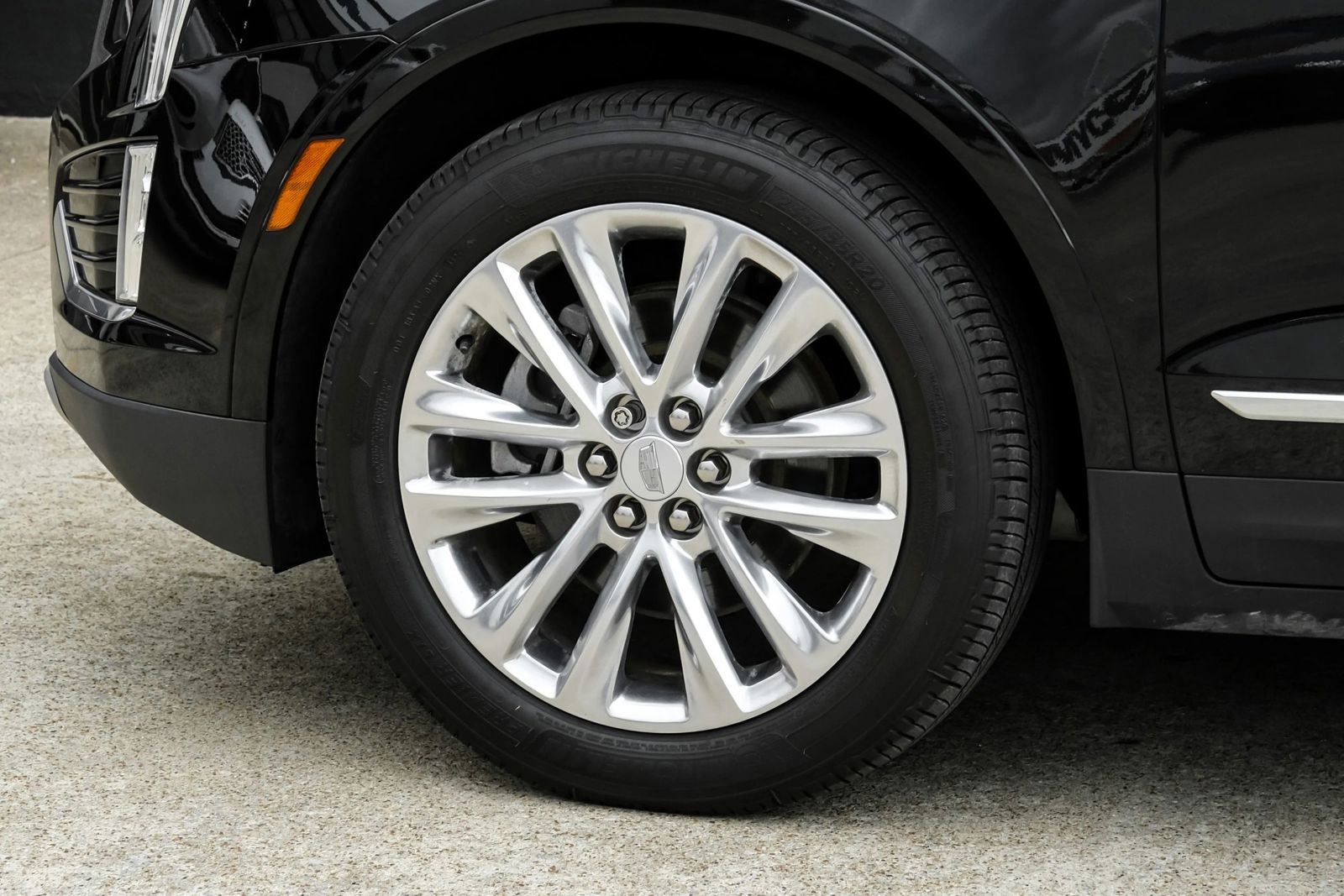 Used 2017 Cadillac XT5 Platinum image 72