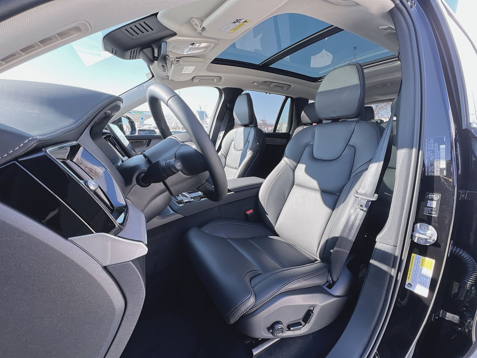 New 2026 Volvo XC90 B6 Ultra w/ Protection Package Premier AWD/4WD image 21