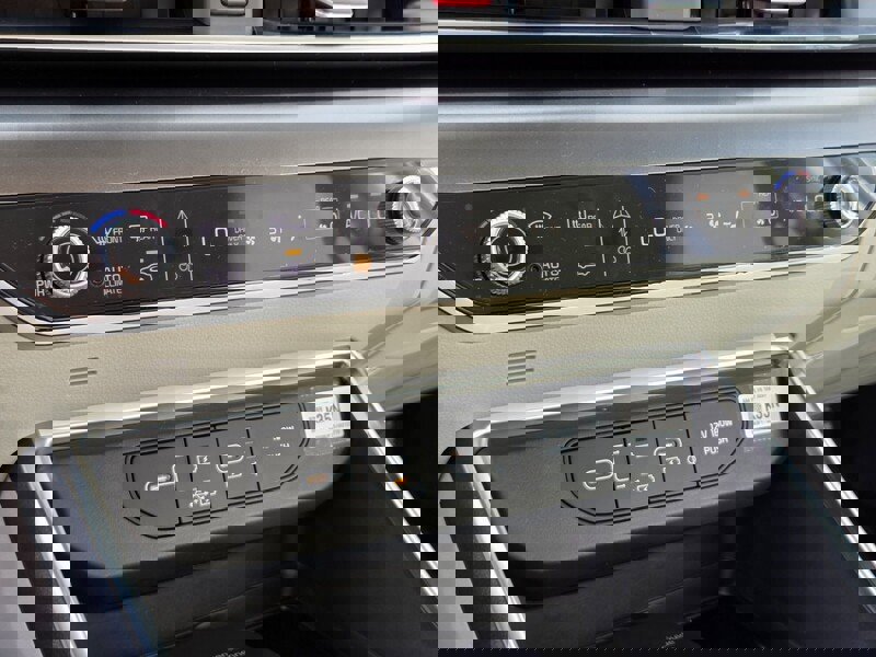 New 2026 Kia Carnival SX w/ SX Dark Edition Package image 15