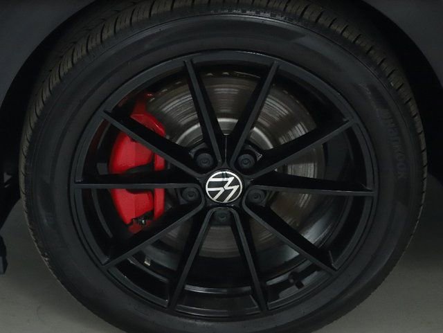 Certified 2025 Volkswagen Jetta GLI Autobahn image 37