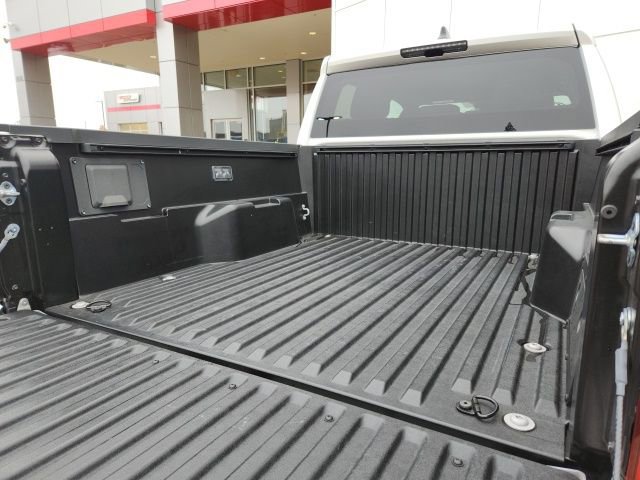 Used 2024 Toyota Tacoma TRD Off-Road image 15