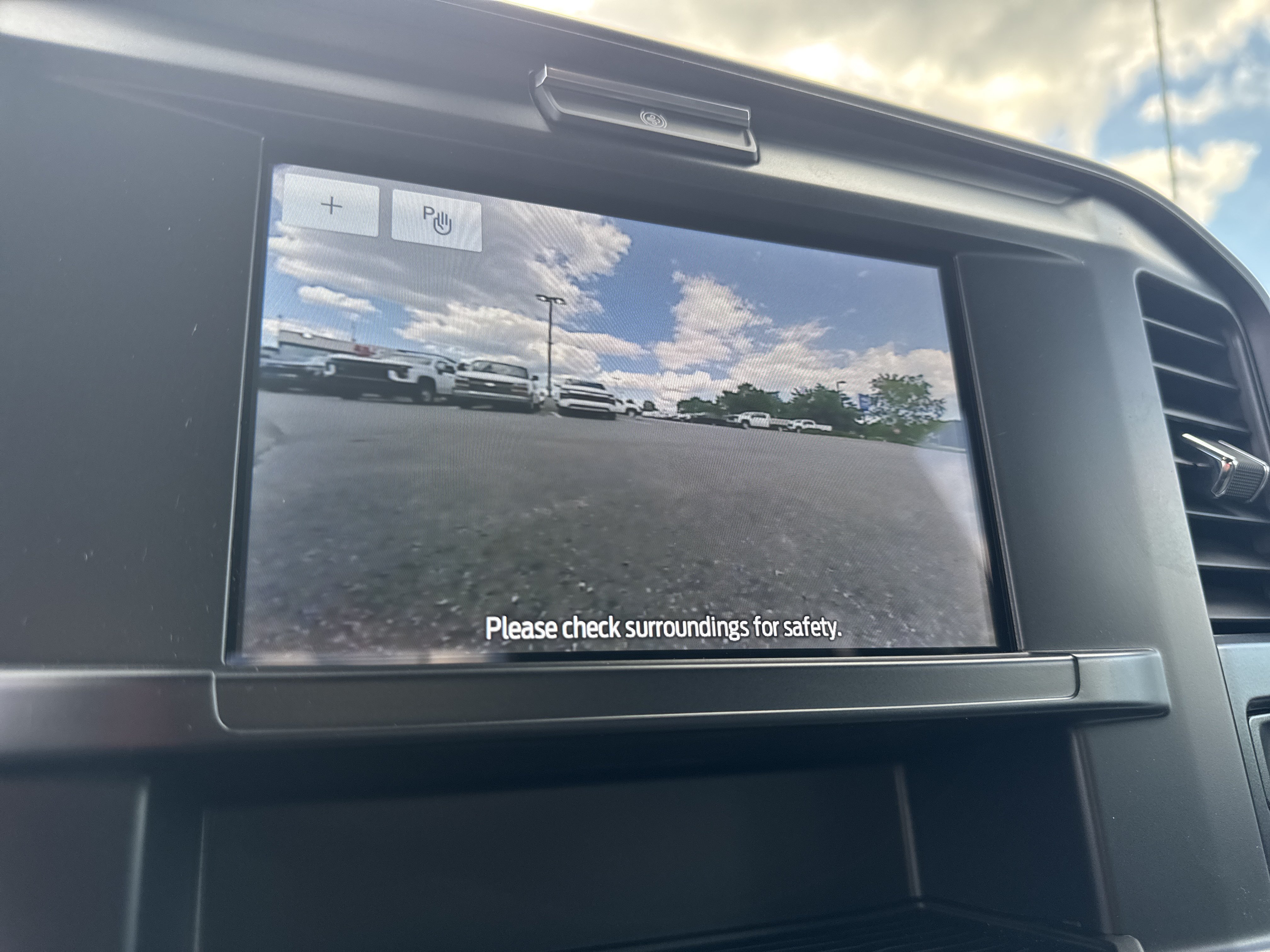Used 2025 Ford F450 XLT w/ XLT Value Package AWD/4WD image 32