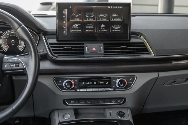 Used 2023 Audi Q5 2.0T Premium Plus w/ Premium Plus Package AWD/4WD image 9