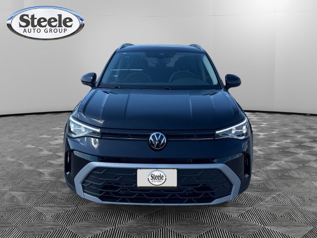 New 2026 Volkswagen Taos SE FWD image 8