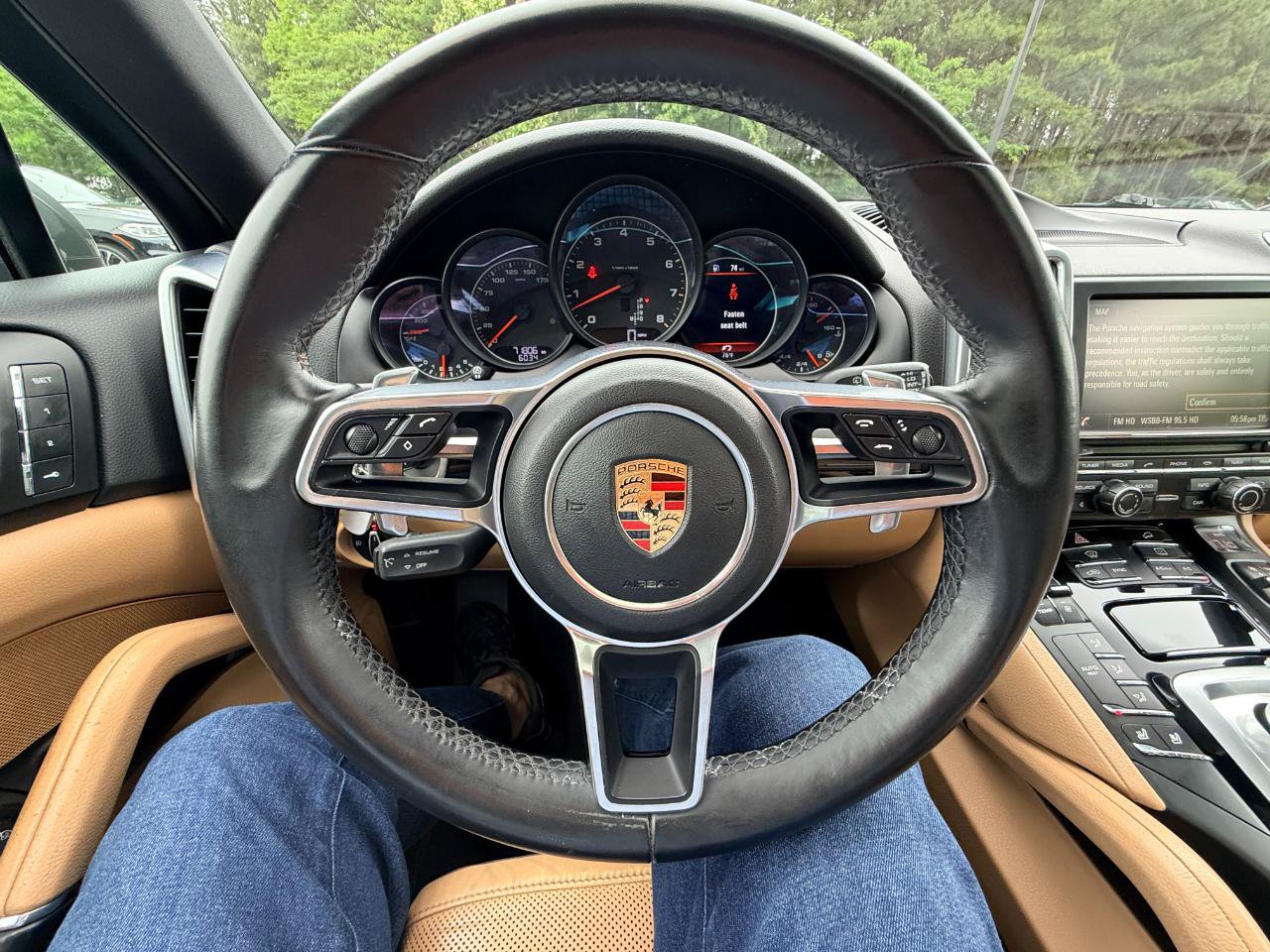 Used 2016 Porsche Cayenne AWD/4WD image 16