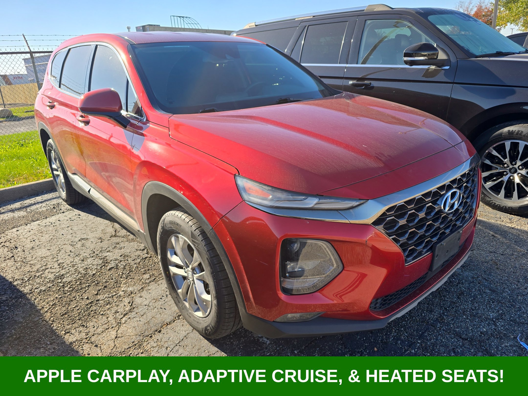 Used 2019 Hyundai Santa Fe SEL FWD image 2